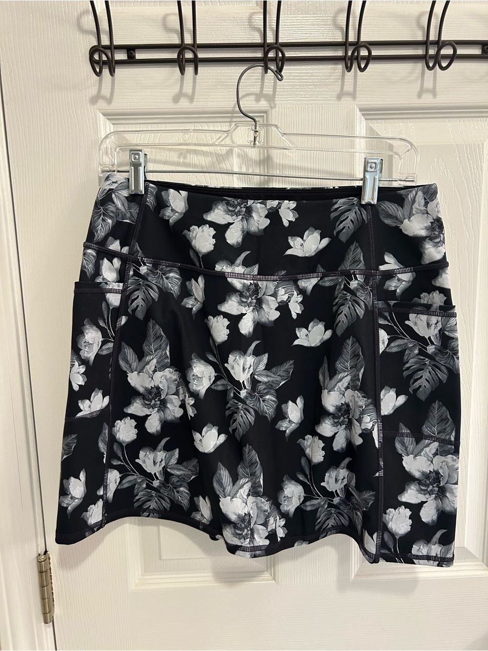 Skechers Black Floral Athletic Skort with Side Pockets
